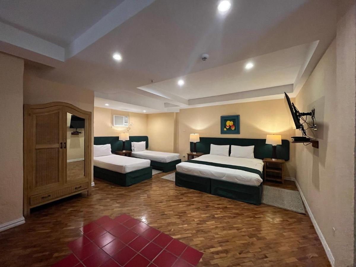Coco Grande Hotel Dumaguete City Exterior photo