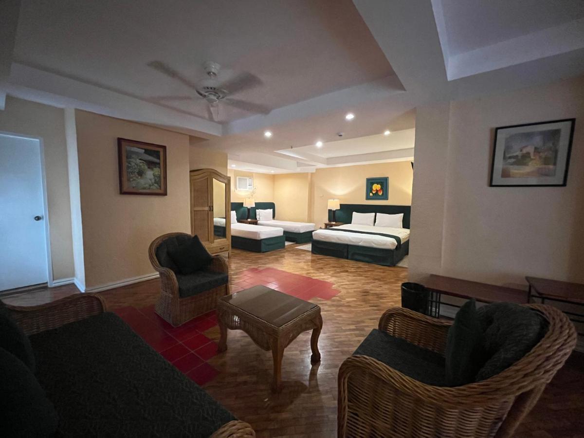 Coco Grande Hotel Dumaguete City Exterior photo
